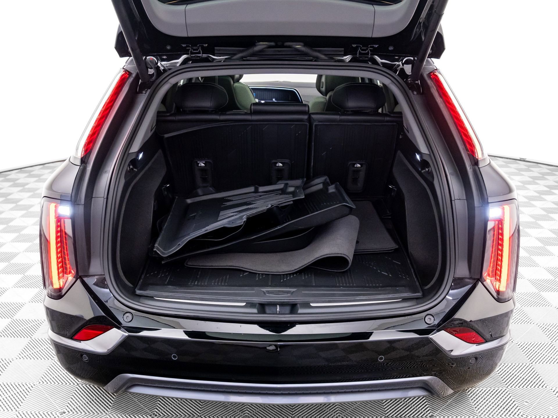 New 2026 Cadillac Optiq Sport 1 image 33