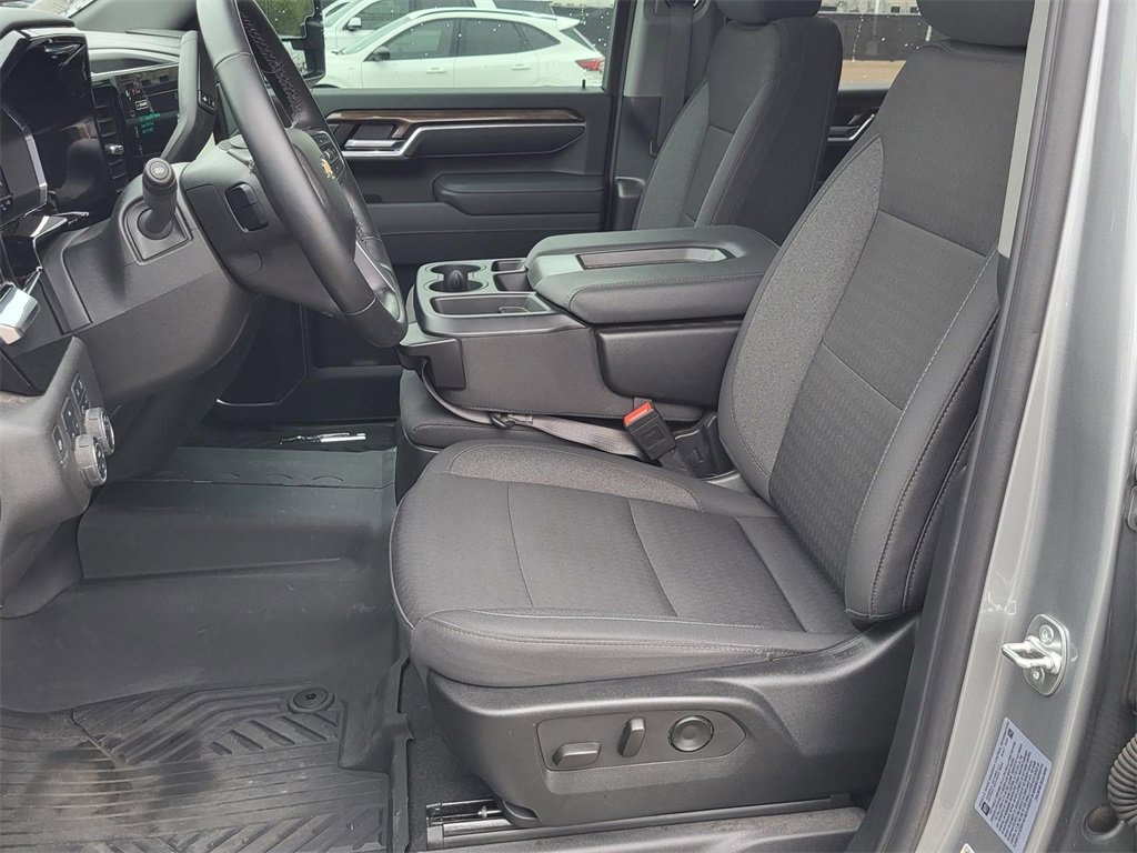 Used 2025 Chevrolet Silverado 2500 LT w/ Texas Edition image 16