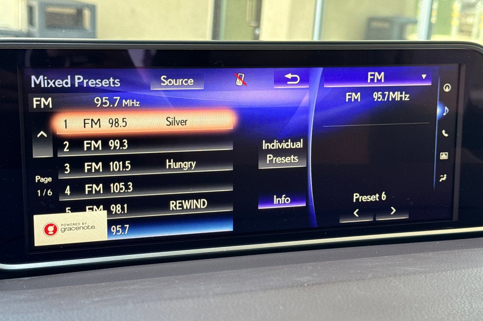 Used 2019 Lexus RX 450h AWD image 22