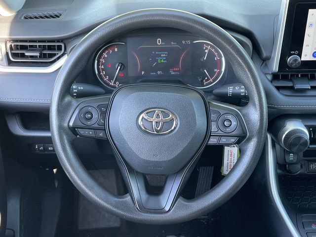 Used 2025 Toyota RAV4 LE AWD/4WD image 12