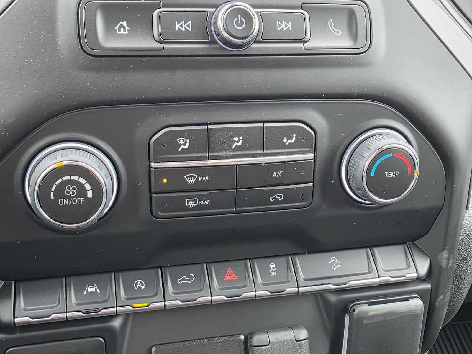 New 2026 Chevrolet Silverado 1500 Custom Trail Boss w/ Turbomax Blackout Package AWD/4WD image 28