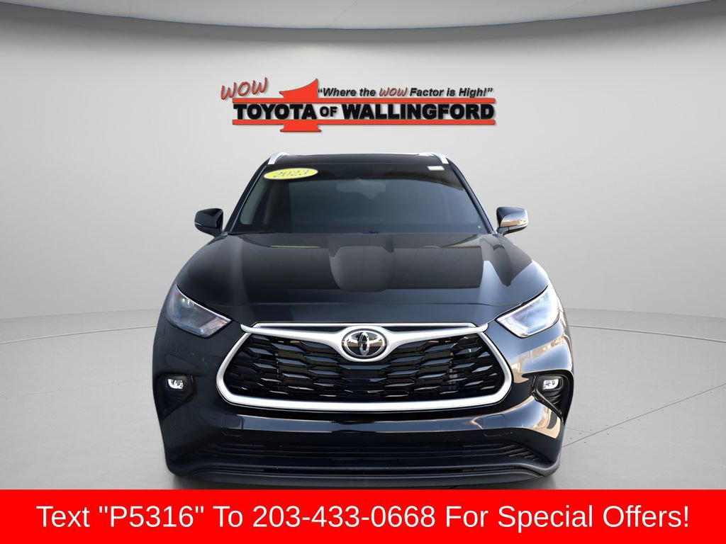 Used 2023 Toyota Highlander XLE AWD/4WD image 7