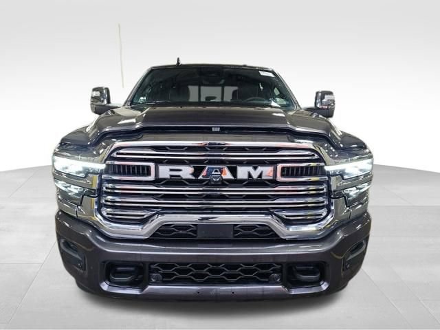 Used 2025 RAM 2500 Laramie AWD/4WD image 3