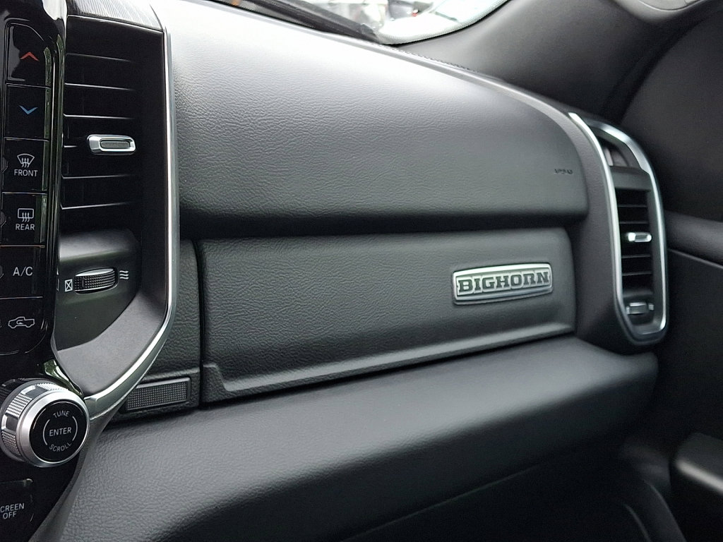 Used 2025 RAM 1500 Big Horn AWD/4WD image 31