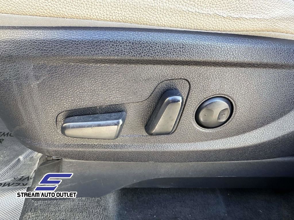 Used 2022 Hyundai Palisade SEL w/ Premium Package image 18