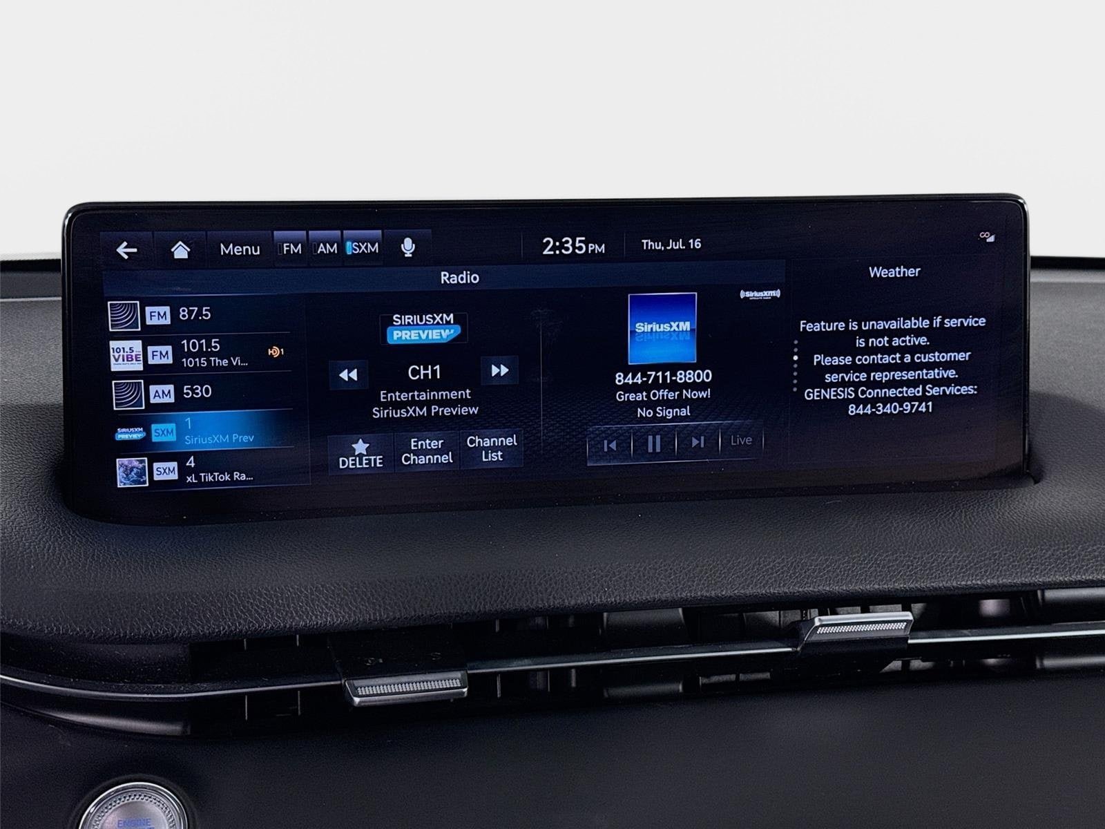 Certified 2022 Genesis GV70 2.5T AWD/4WD image 14