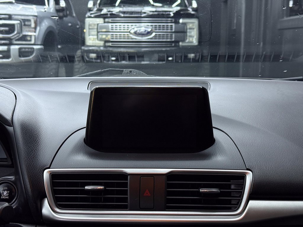 Used 2017 MAZDA MAZDA3 Sport w/ Preferred Equipment Package image 23