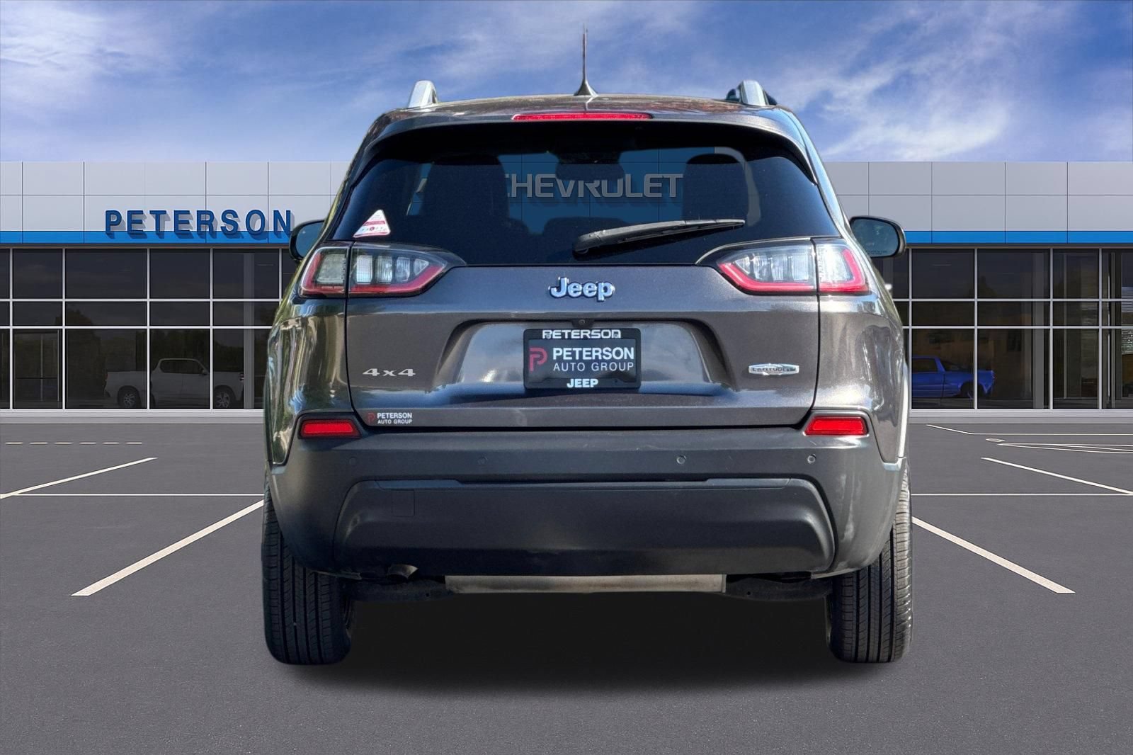 Used 2020 Jeep Cherokee Latitude Plus w/ Cold Weather Group AWD/4WD image 5