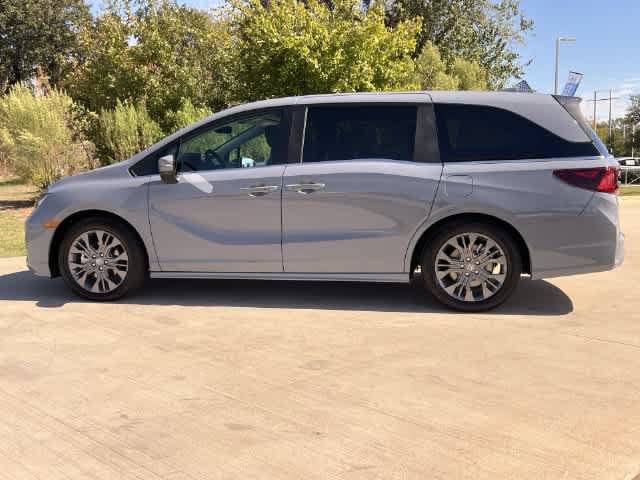 Certified 2026 Honda Odyssey Touring image 4