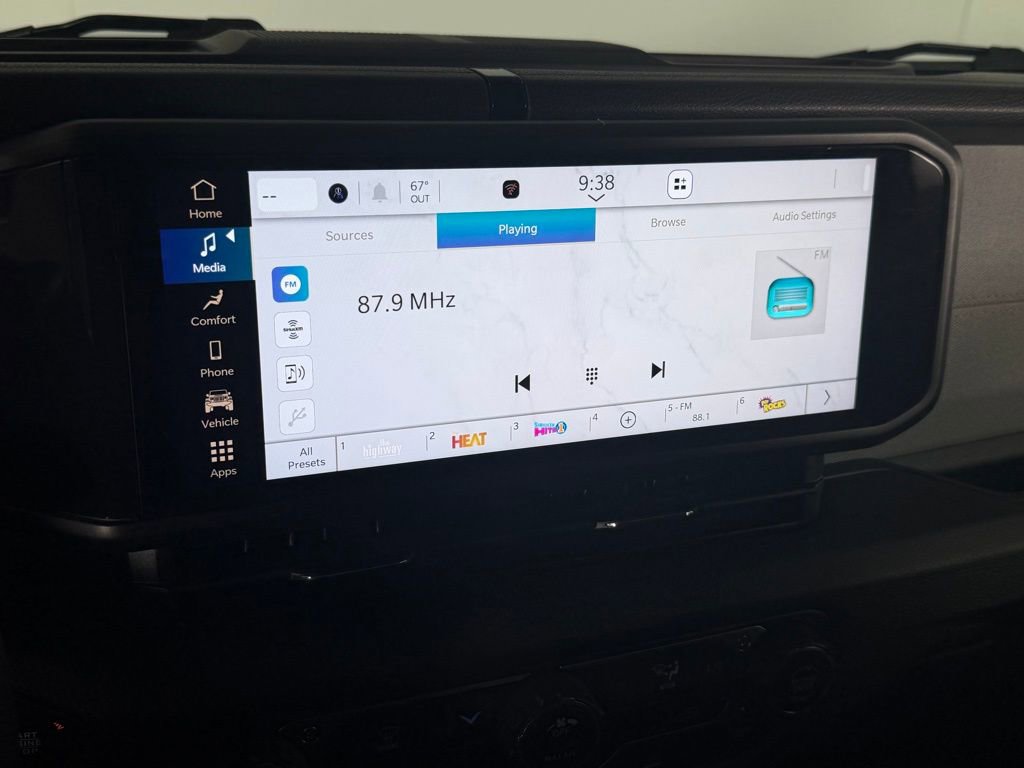 Used 2025 Jeep Wrangler Sport image 13