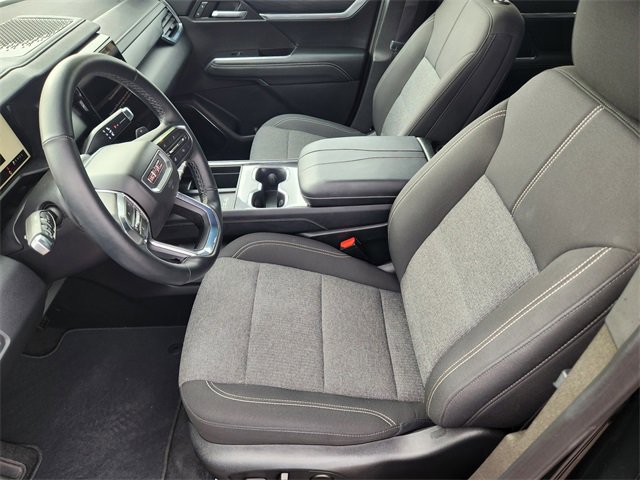 Used 2025 GMC Acadia Elevation image 7