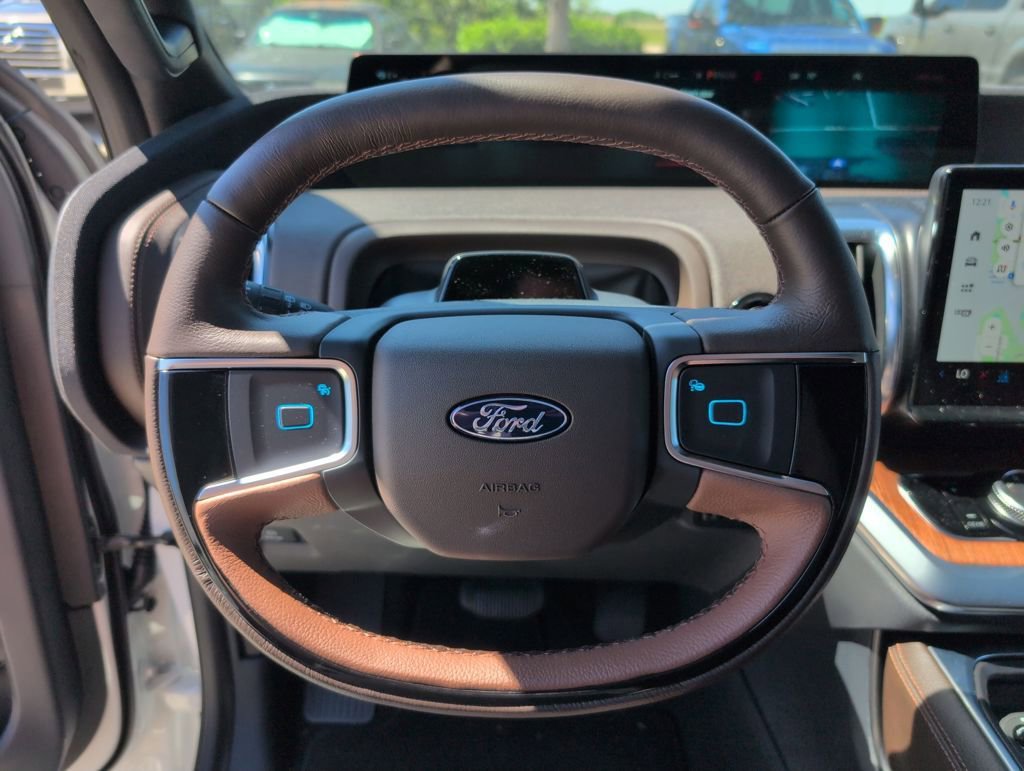 New 2025 Ford Expedition King Ranch image 30