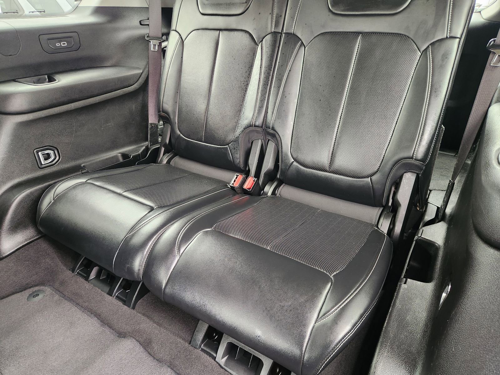 Used 2021 Jeep Grand Cherokee L Limited w/ Luxury Tech Group II image 31