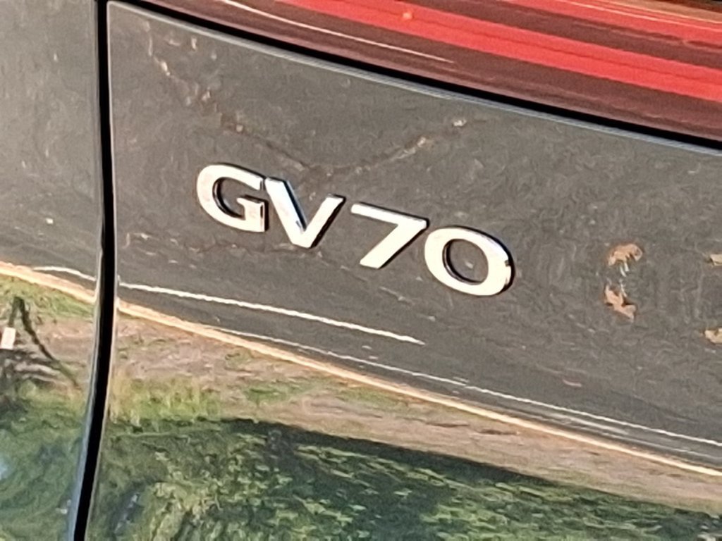 Used 2024 Genesis Electrified GV70 w/ Prestige Package AWD/4WD image 24