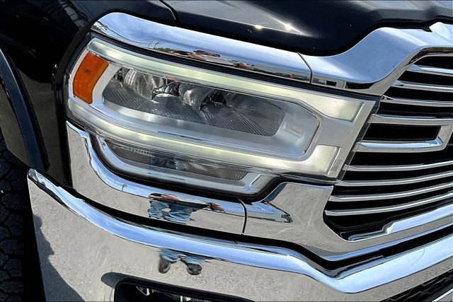 Used 2019 RAM 3500 Laramie image 32