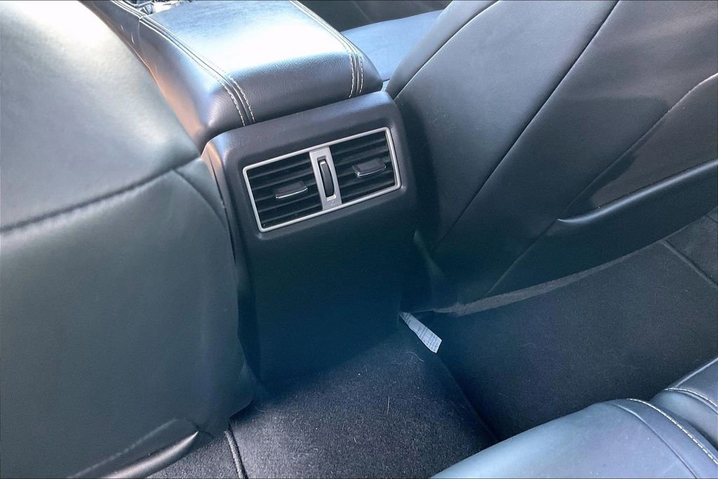 Used 2017 Nissan Maxima Platinum FWD image 29