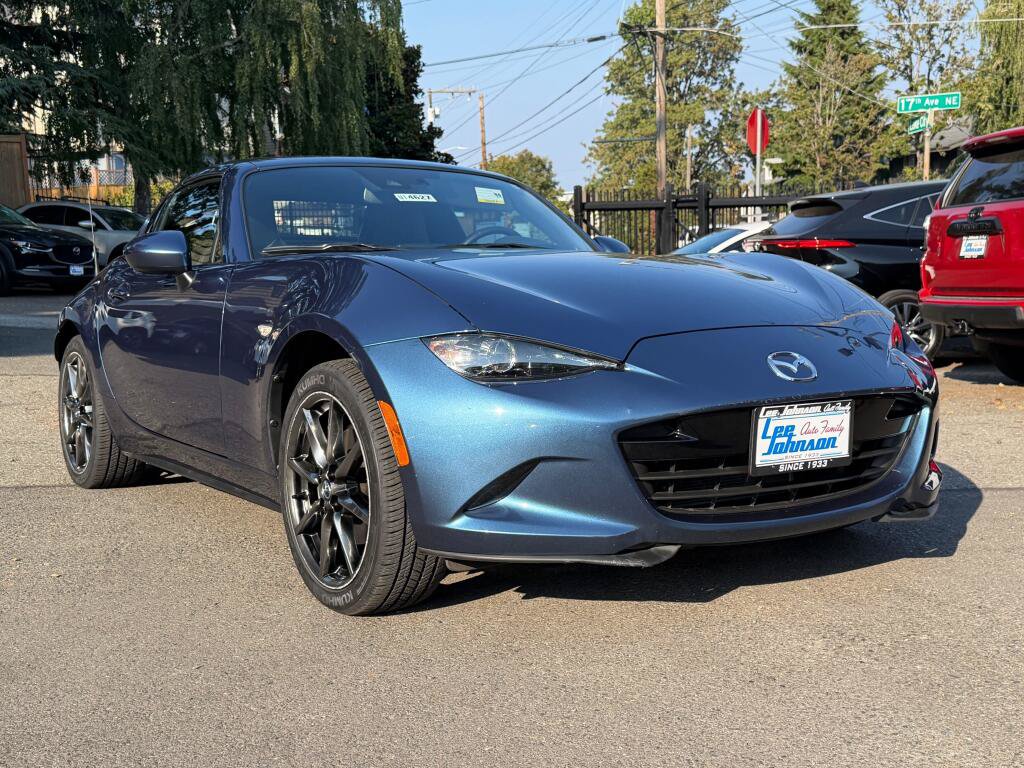 Used 2020 MAZDA MX-5 Miata RF Grand Touring RWD image 29