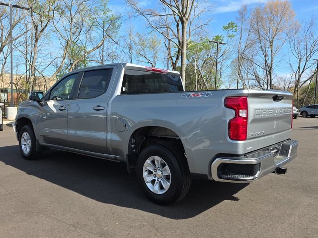 Used 2025 Chevrolet Silverado 1500 LT AWD/4WD image 3