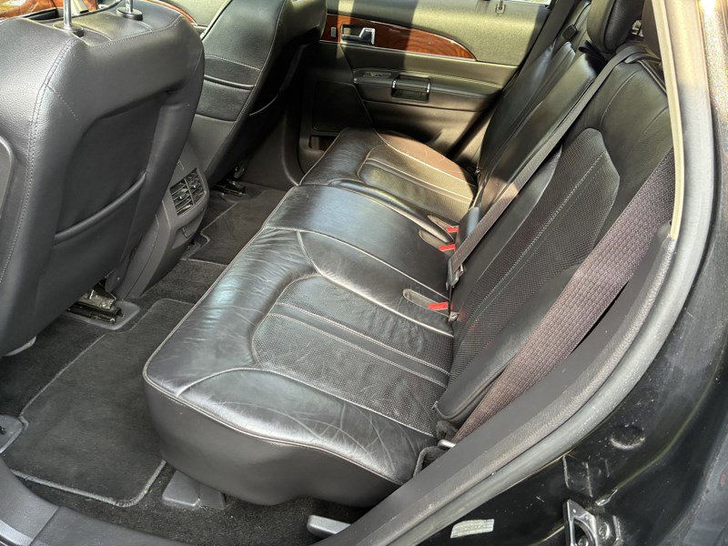 Used 2015 Lincoln MKX AWD w/ Equipment Group 102A image 16