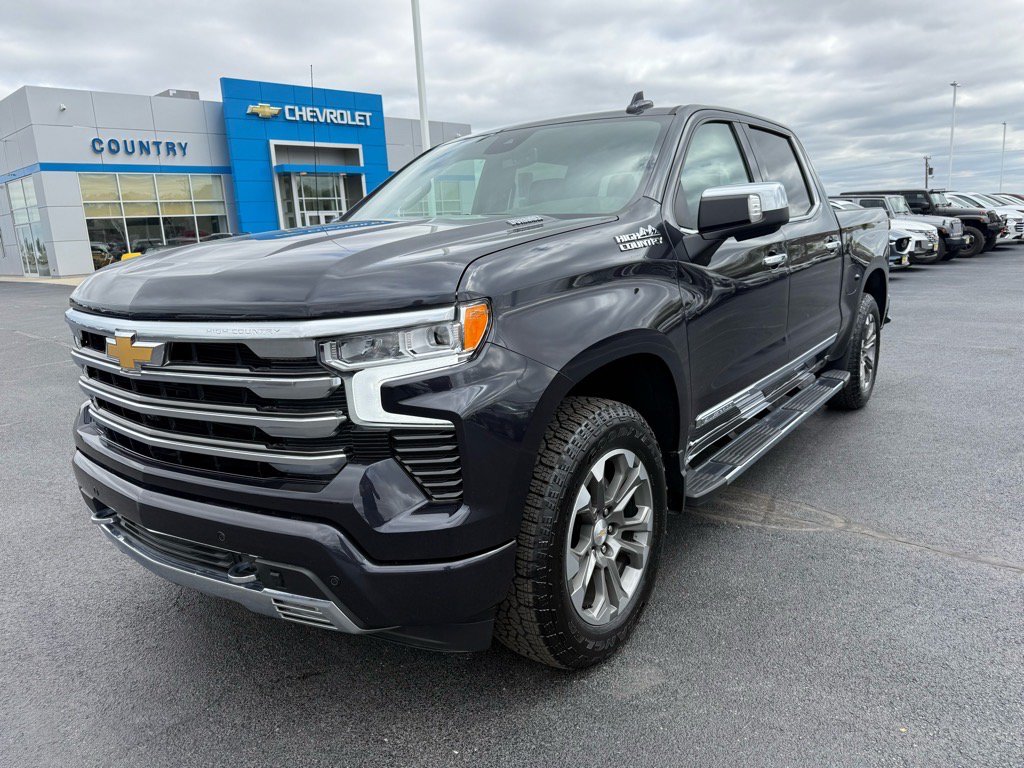 Used 2023 Chevrolet Silverado 1500 High Country AWD/4WD image 9
