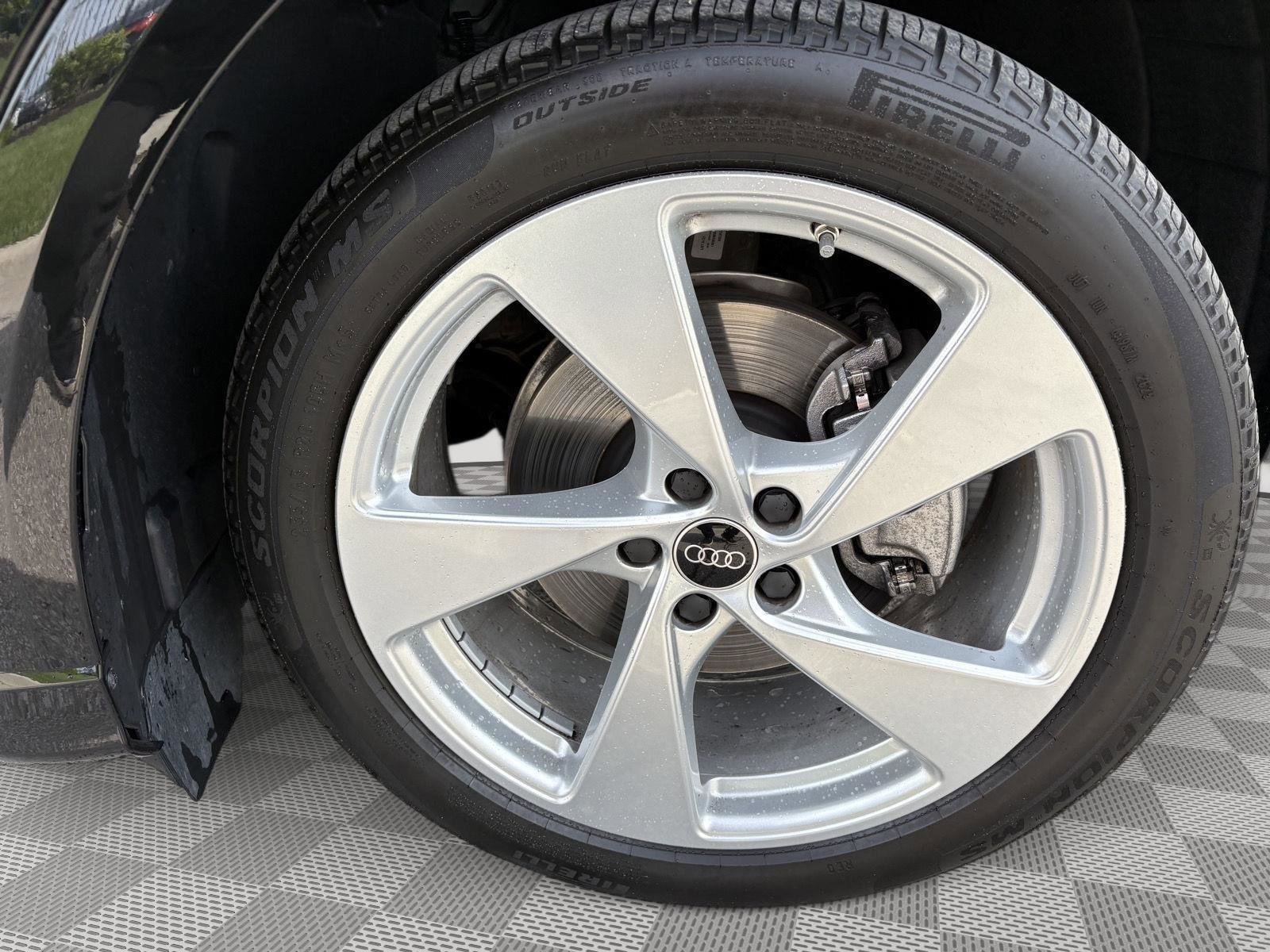 Used 2025 Audi Q5 Premium Plus w/ Premium Plus image 9