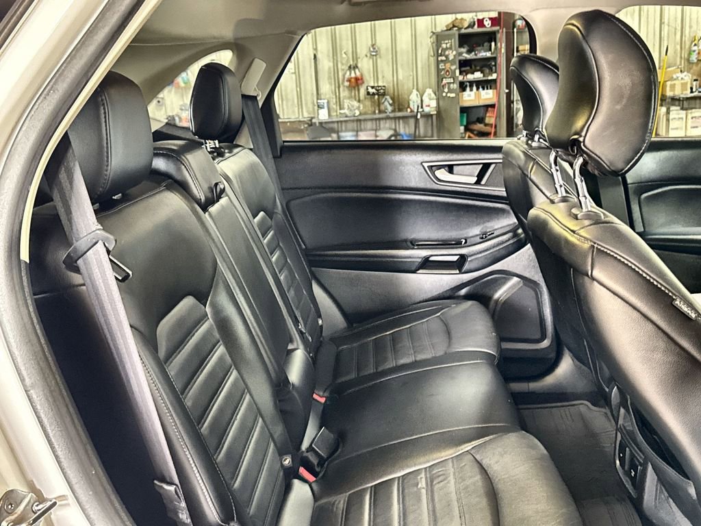 Used 2015 Ford Edge SEL w/ Equipment Group 201A AWD/4WD image 29