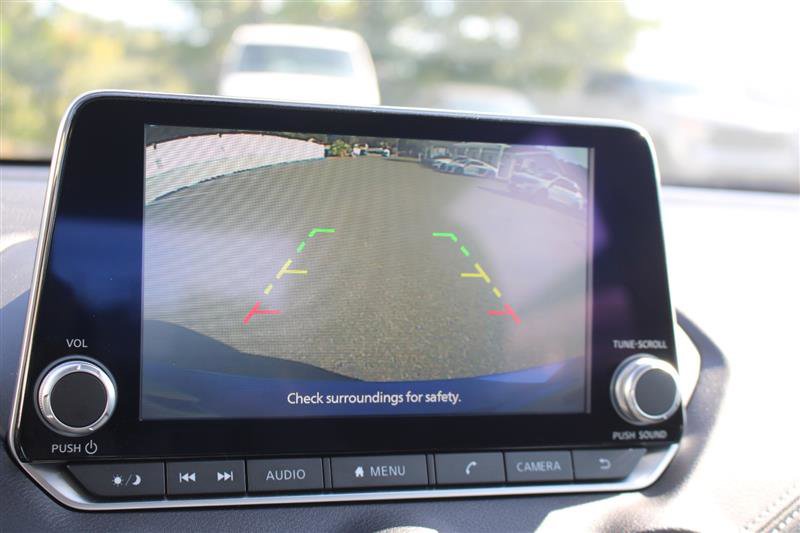 Used 2023 Nissan Sentra SV image 18