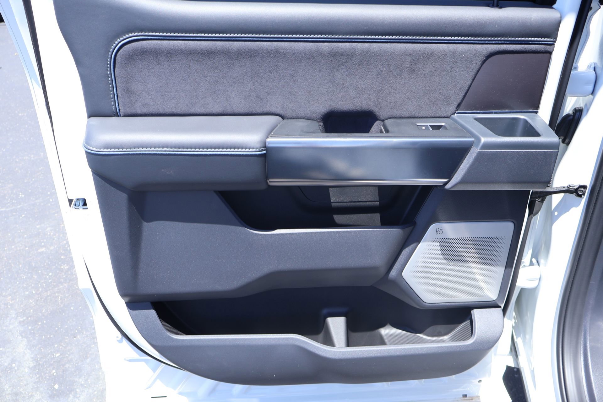 New 2026 Ford F350 Platinum AWD/4WD image 17