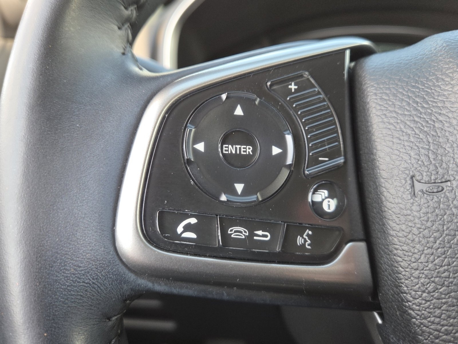 Used 2017 Honda CR-V Touring image 34