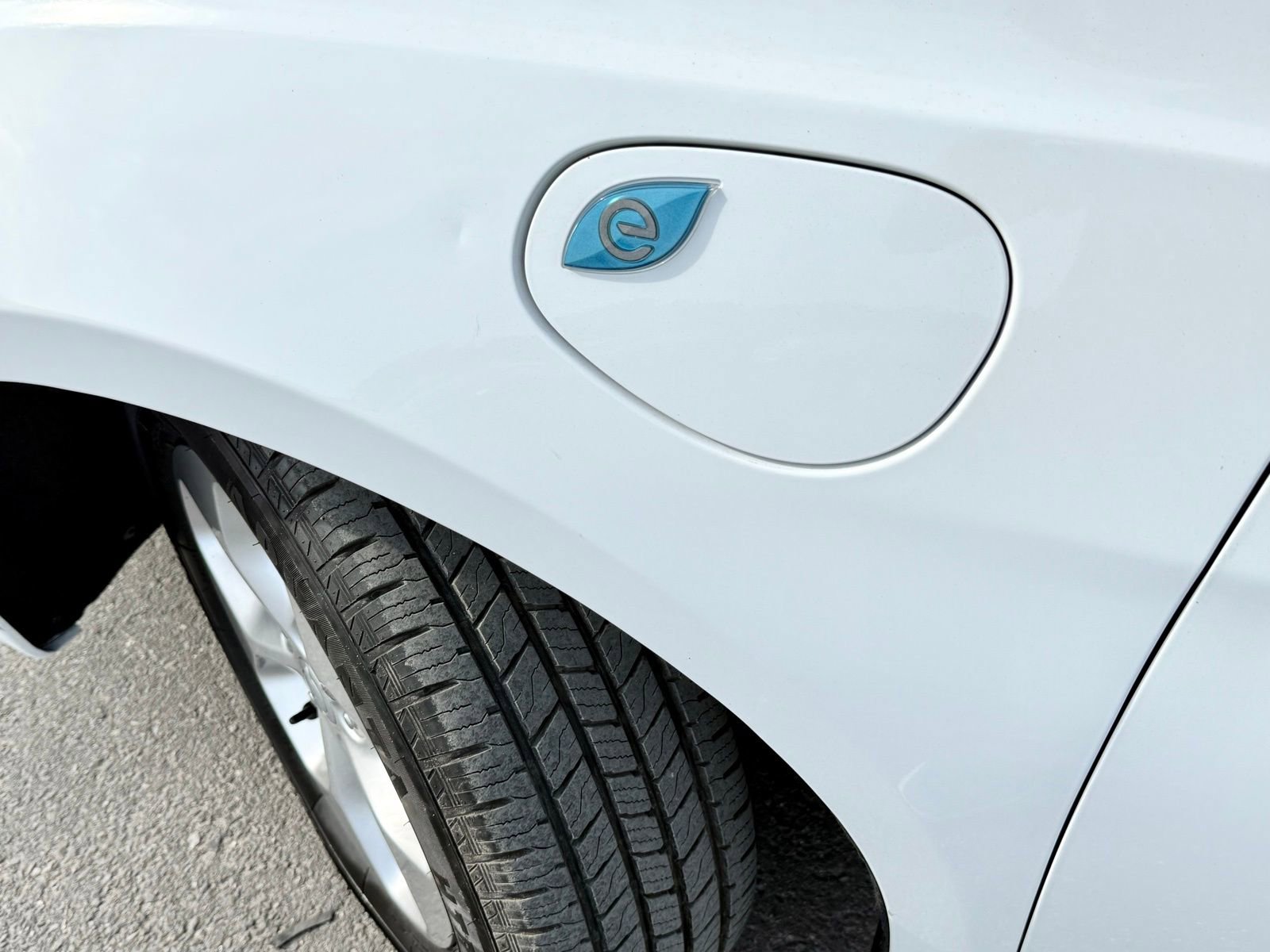 Used 2018 Chrysler Pacifica Touring Plus image 6
