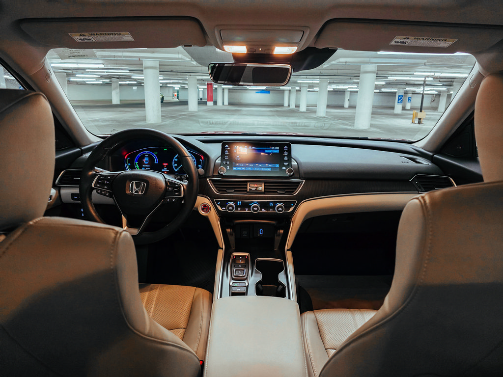 Used 2018 Honda Accord EX-L image 3