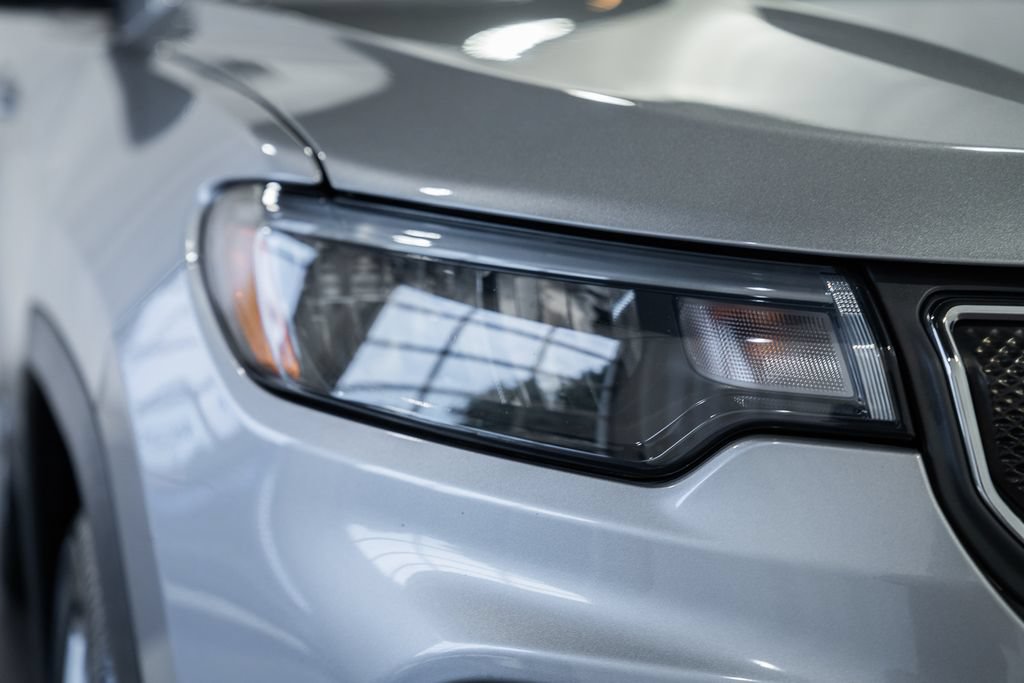 Certified 2022 Jeep Compass Latitude AWD/4WD image 9
