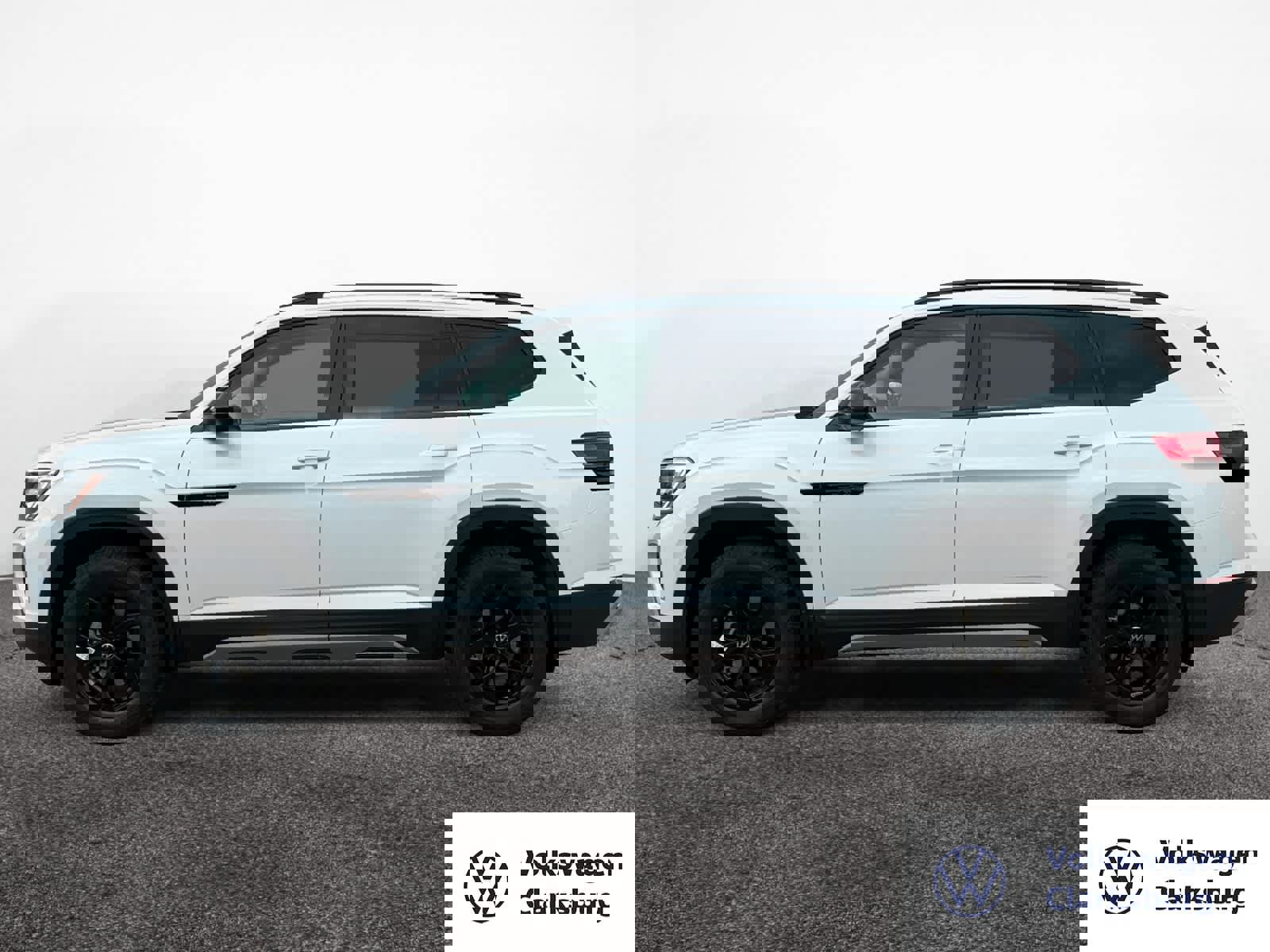 New 2026 Volkswagen Atlas Peak Edition image 2