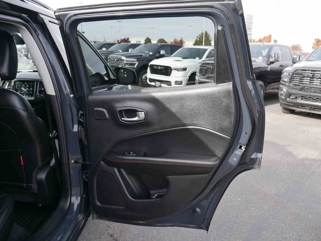 Used 2018 Jeep Compass Trailhawk w/ Leather Interior Group image 24