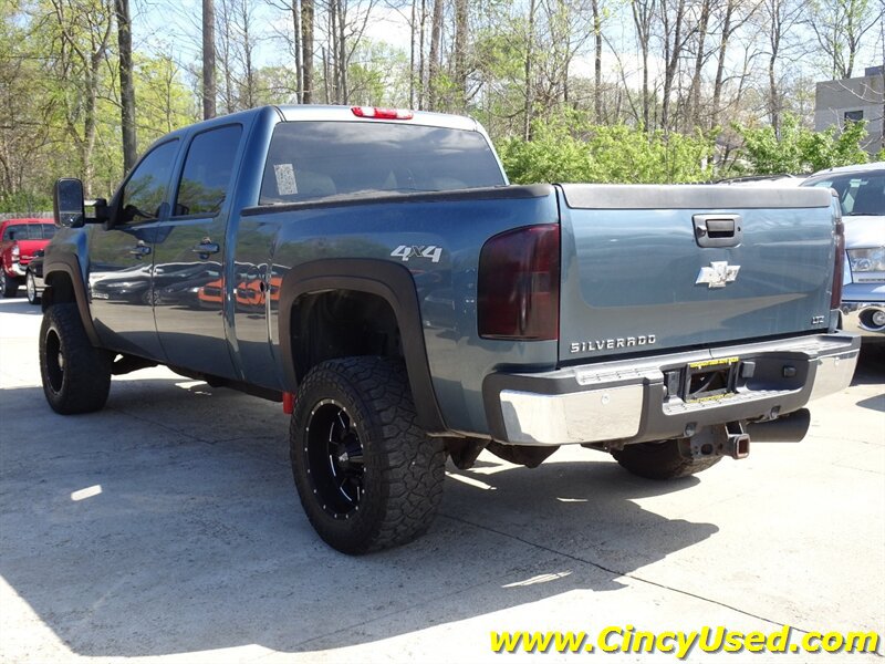Used 2011 Chevrolet Silverado 2500 LTZ w/ LTZ Plus Package AWD/4WD image 9