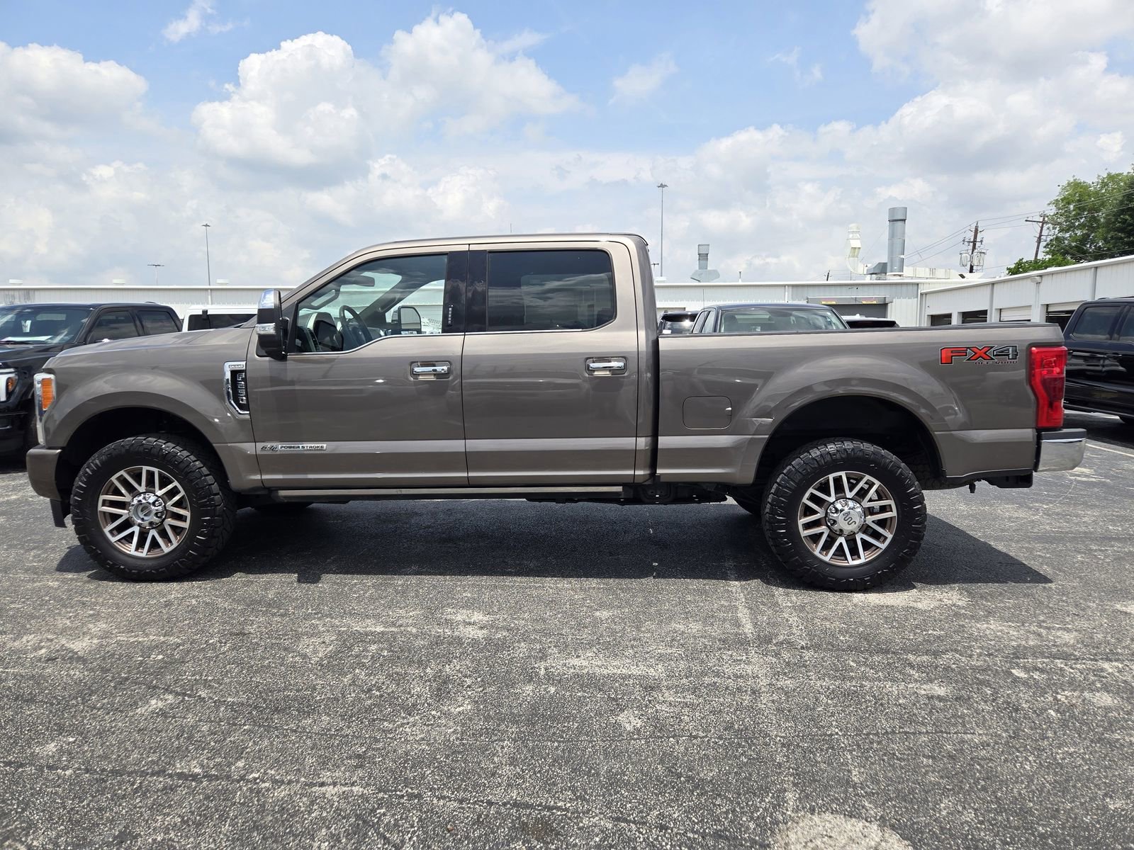 Used 2019 Ford F250 King Ranch w/ King Ranch Ultimate Package AWD/4WD image 5