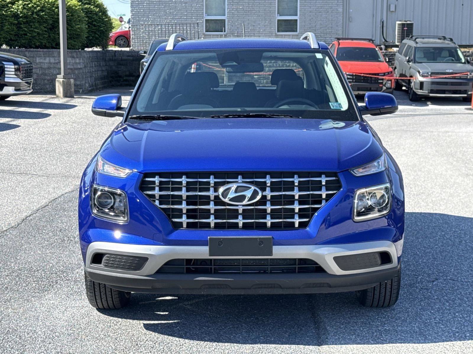 Certified 2023 Hyundai Venue SEL w/ Cargo Package FWD image 29