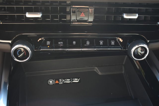 New 2026 Chevrolet Suburban LT w/ Comfort Package image 28