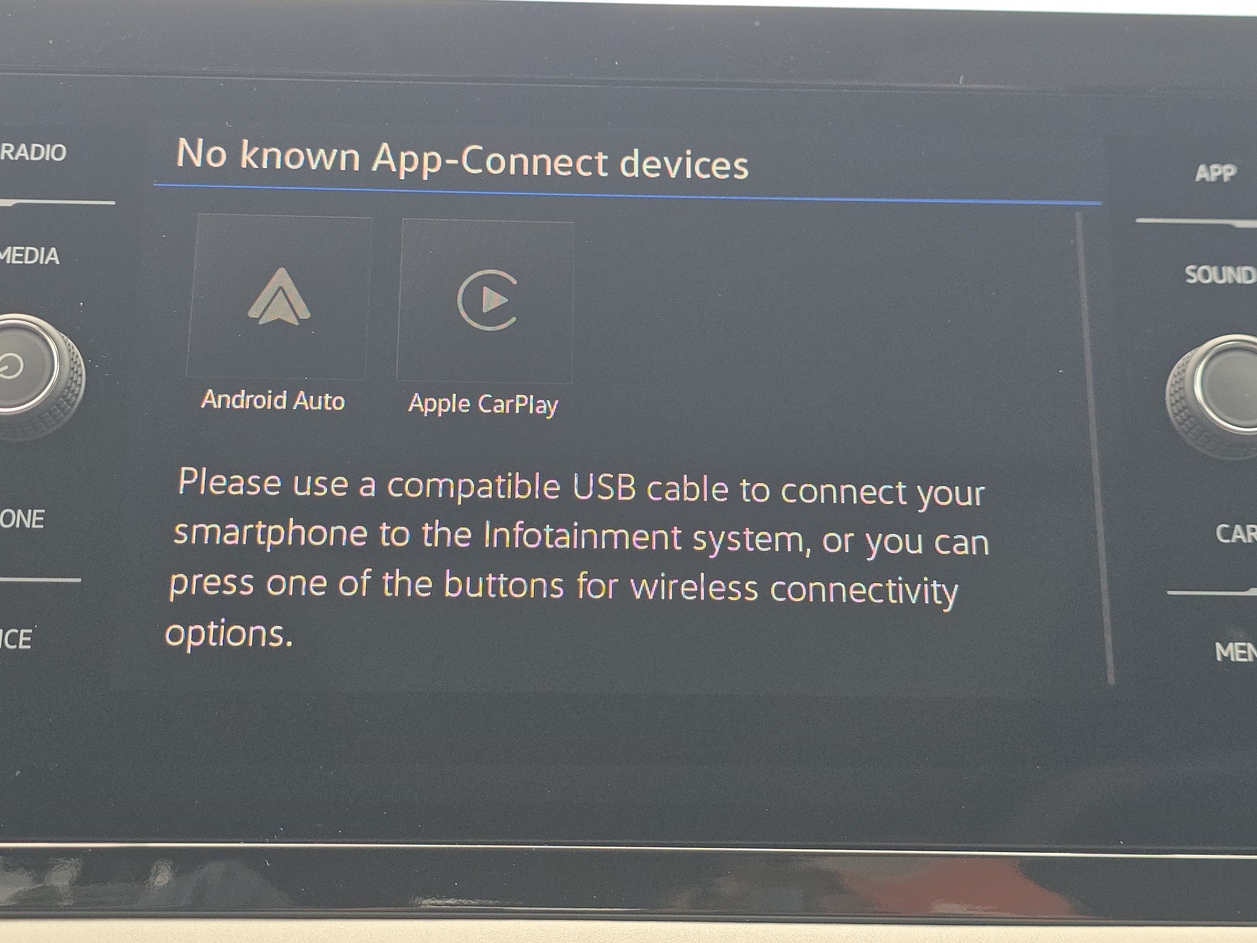 New 2026 Volkswagen Taos SE AWD/4WD image 10