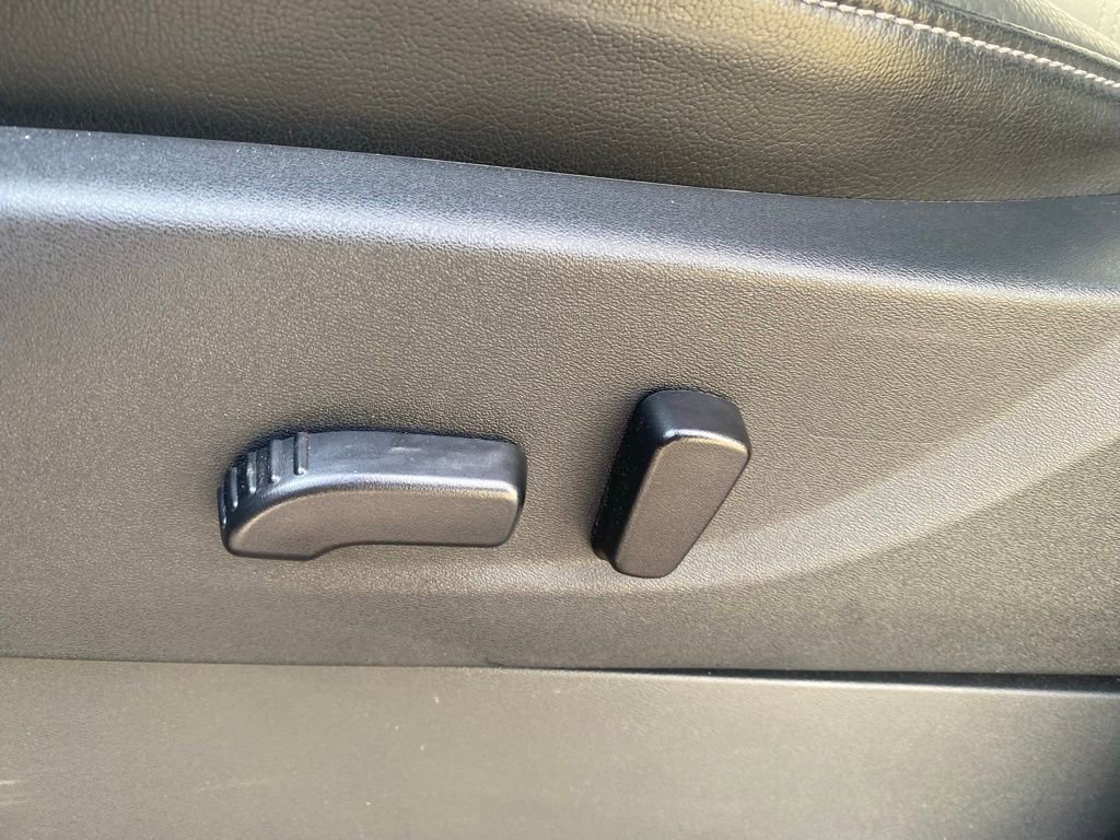 Used 2024 Nissan Frontier SL w/ Technology Package image 14