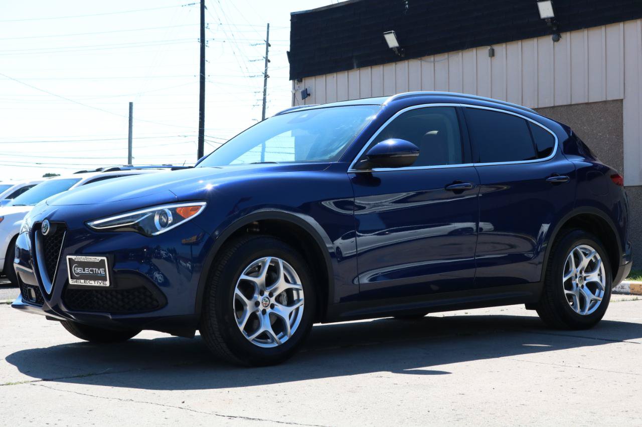 Used 2021 Alfa Romeo Stelvio Sprint w/ Sun & Sound Package AWD/4WD image 22