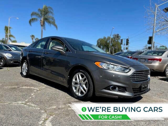 Used 2014 Ford Fusion SE w/ Equipment Group 202A FWD image 1