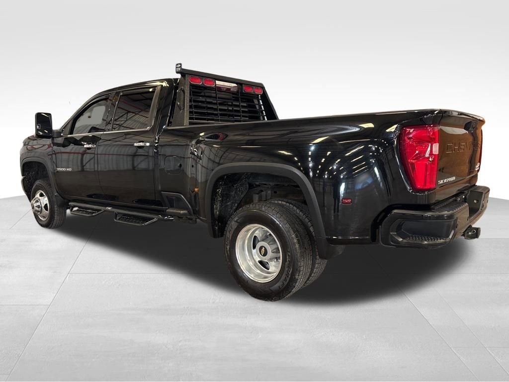 Used 2021 Chevrolet Silverado 3500 High Country image 3