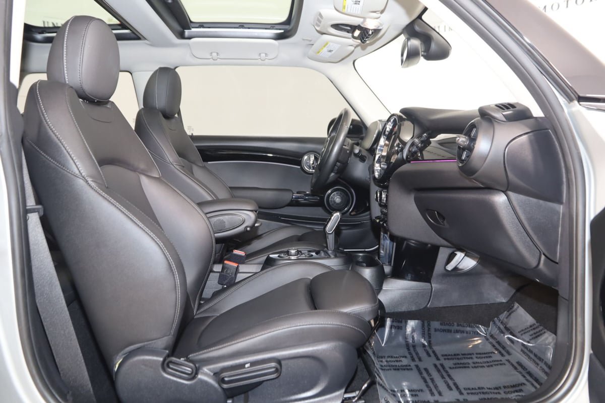 Used 2024 MINI Cooper SE FWD image 14