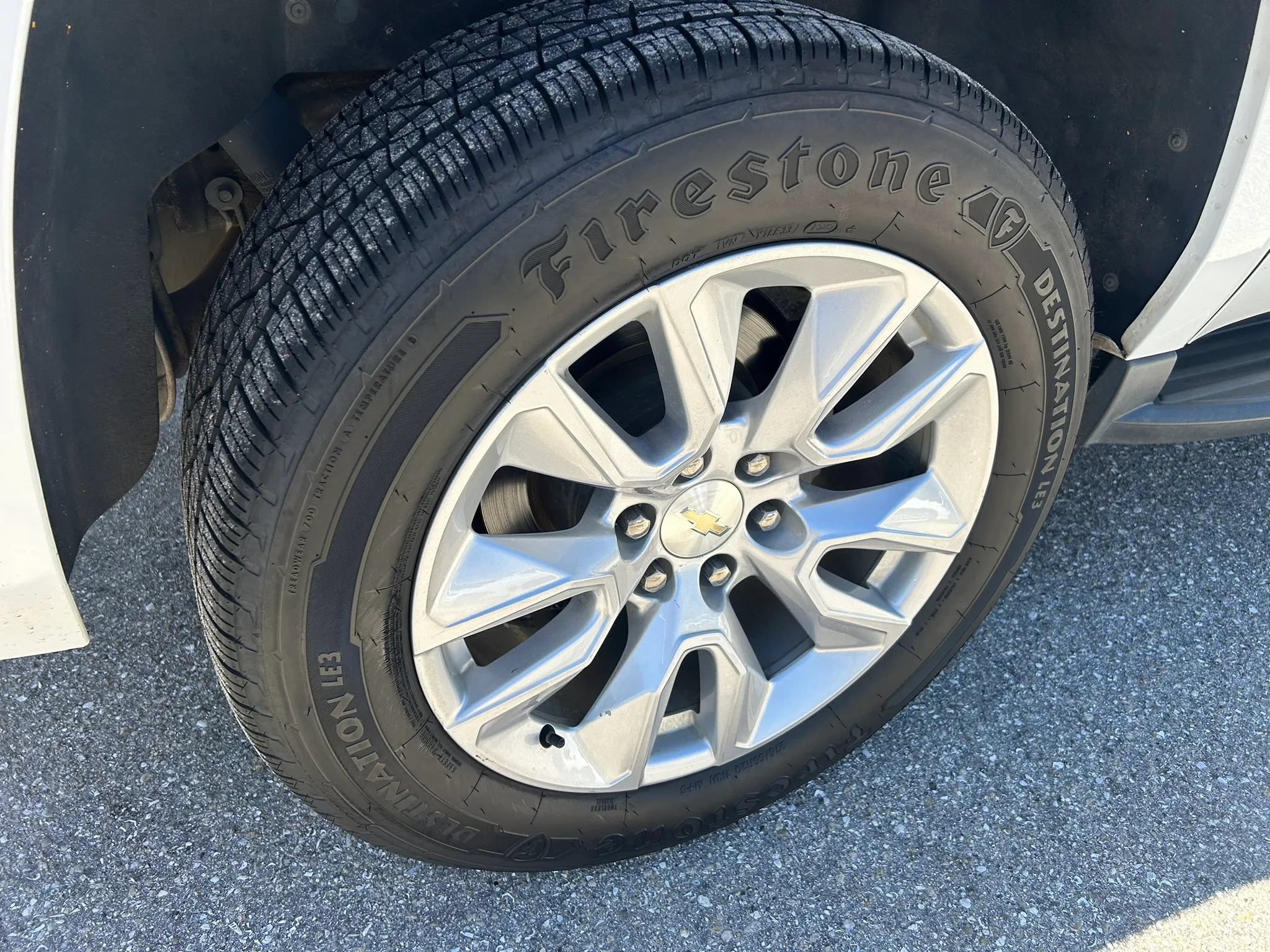 Used 2017 Chevrolet Suburban LT RWD image 11