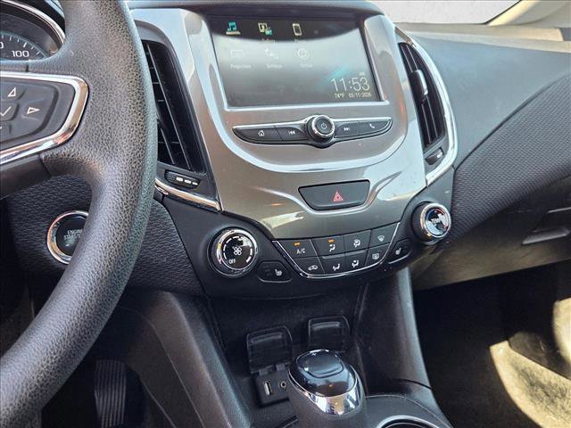 Used 2018 Chevrolet Cruze LT w/ Convenience Package image 10