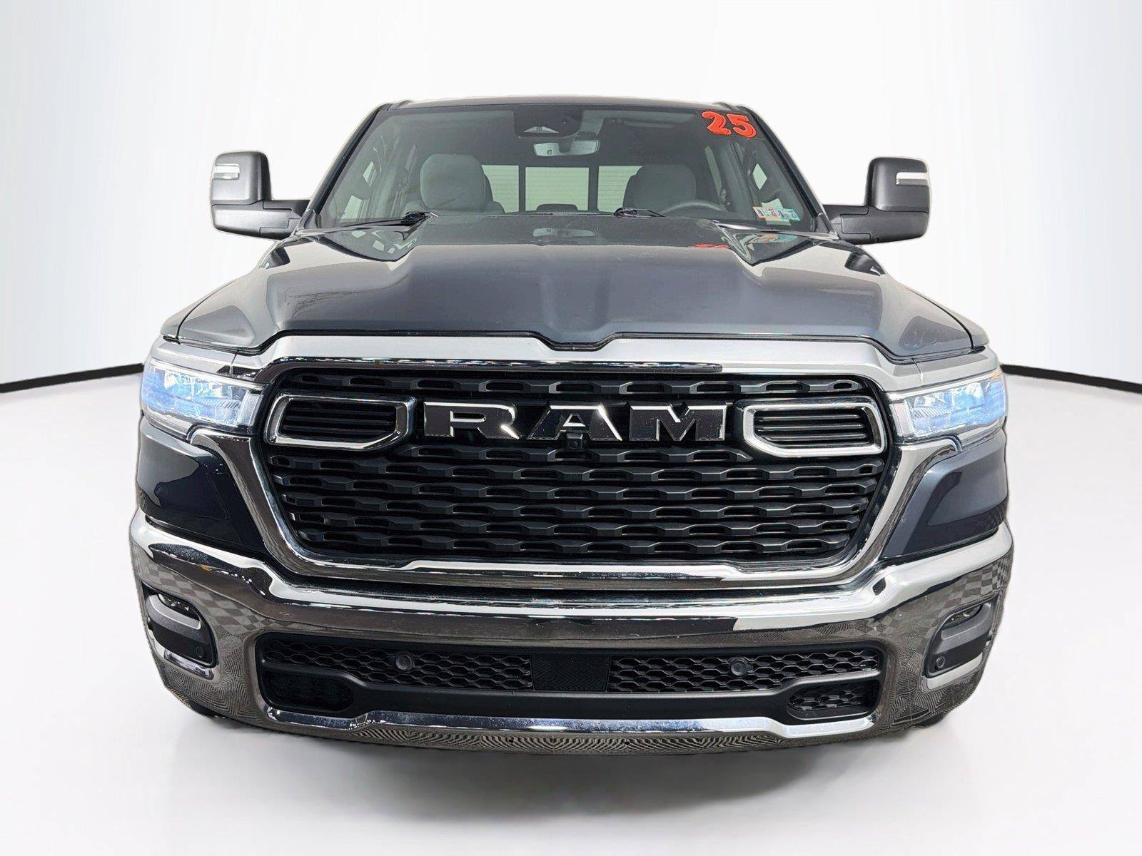 Used 2025 RAM 1500 Big Horn AWD/4WD image 6