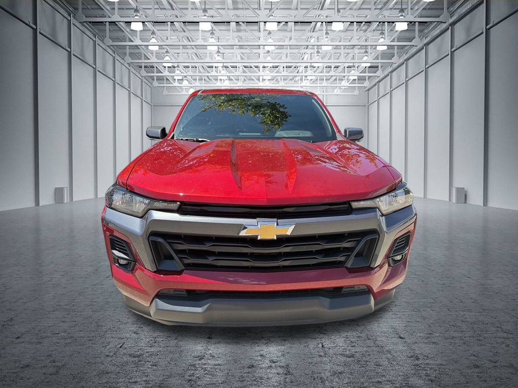 Certified 2024 Chevrolet Colorado LT w/ LT Convenience Package II AWD/4WD image 2