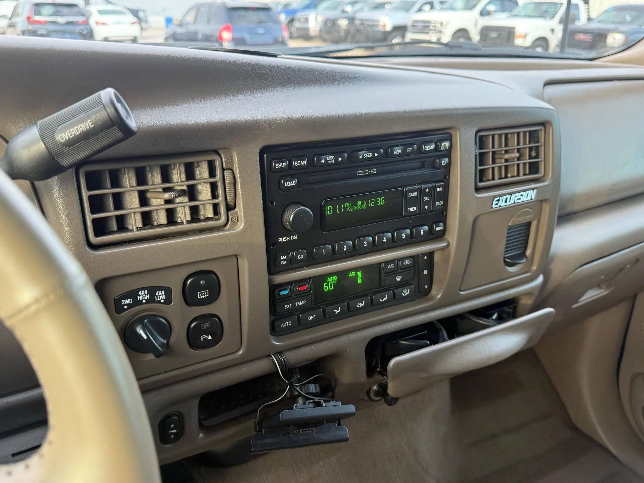 Used 2003 Ford Excursion Eddie Bauer image 25