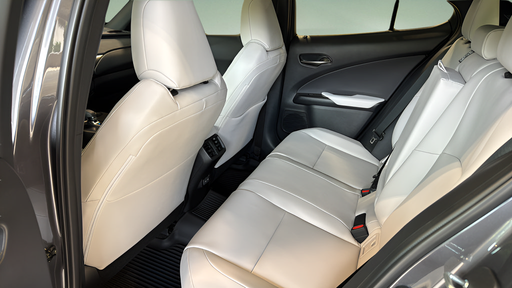 New 2026 Lexus UX 300h AWD image 15